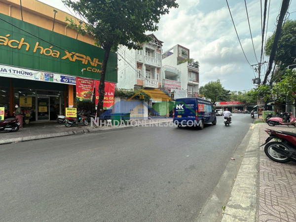 Bán nhà lô gốc kd cafe 3 lầu hẻm 616 lê đức thọ 116m2 ngang 5.5m bán gấp chỉ 18.9 tỷ.