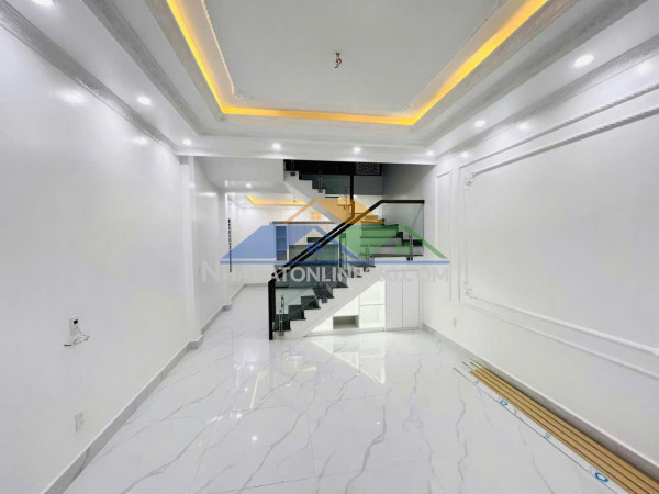 Bán nhà 3 tầng phương lưu – sân cổng độc lập – lô góc – giá 2,59 tỷ