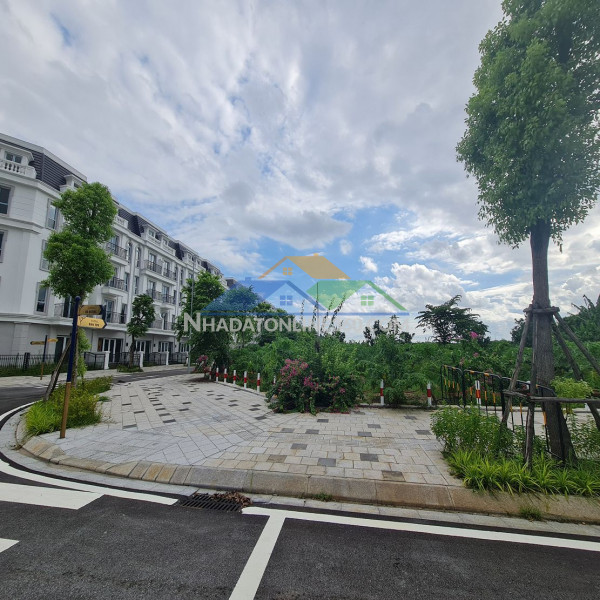 39m2 đất tđc trâu quỳ, đường 13m vỉa hè... giá đầu tư. lh 0989894845