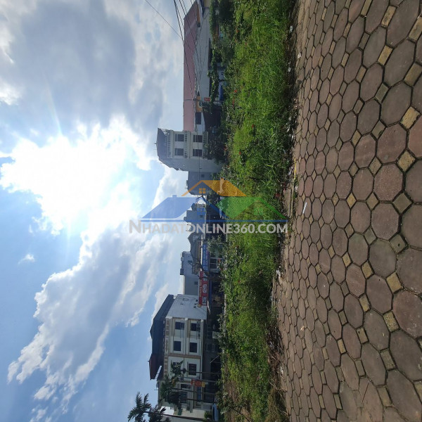 Chuyển nhượng 40m2 đất tđc trâu quỳ, gia lâm. đường 12m. lh 0989894845.