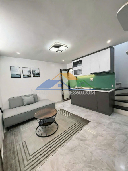 Kim mã 25m x5 tầng giá 6,8 tỷ lô góc,ngõ thông,cách phố 10m -full nội thất