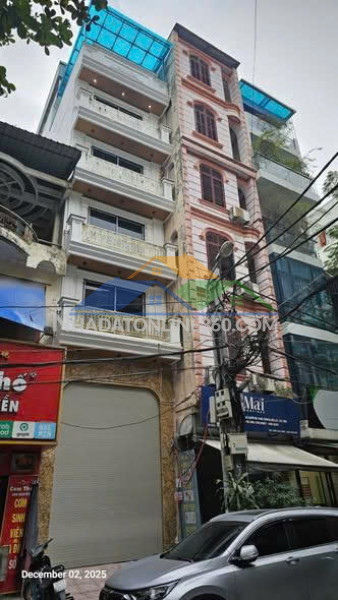 Cho thuê nhà mới kính koong, có thang máy,hợp làm văn phòng tại số 8 ngõ 19 kim đồng