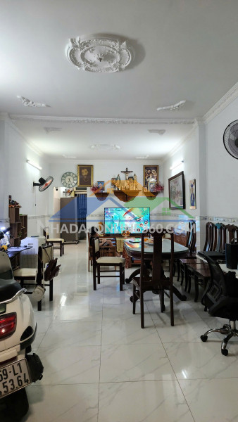 Chính chủ bán nhà riêng tại đông hưng thuận, quận 12 - nhà 2 mặt tiền đường - hẻm ô tô đỗ