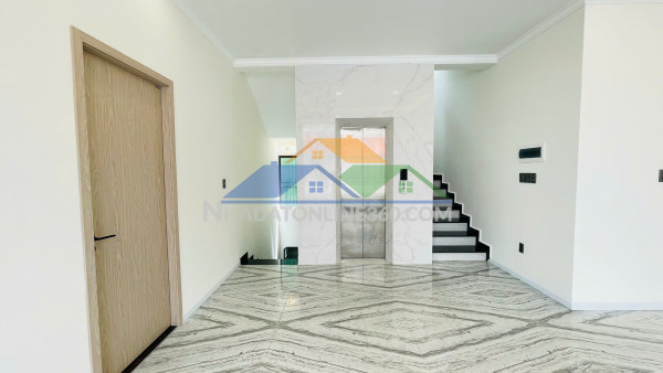 Cho thuê nhà mặt tiền hùng vương, phường 9, đà lạt giá 60...