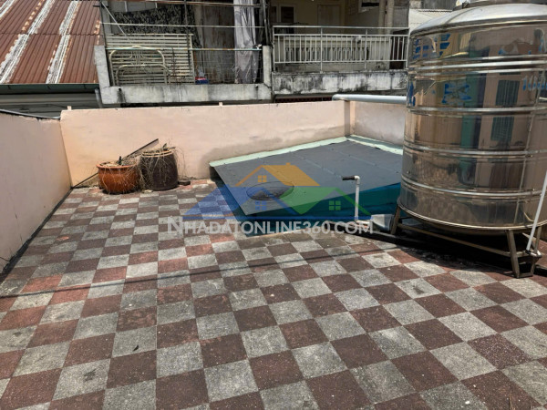 Cho thuê nhà tầng trên trung tâm quận 5 – ngay chợ xã tây, tiện ở lâu dài