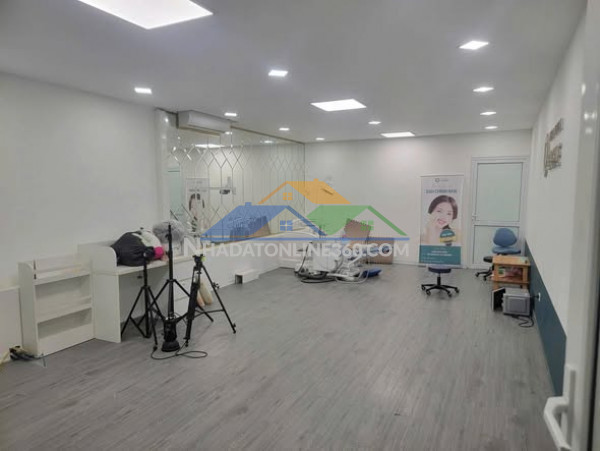 Cho thuê mặt bằng kinh doanh diện tích 100m2 vị trí trung tâm tại xã đàn - đống đa