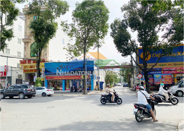 Cho thuê nhà nguyên căn mặt tiền – vị trí kinh doanh đắc...