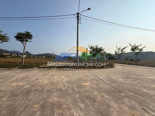 Chủ ngộp giảm sâu cần bán nhanh lô đất mặt tiền phước mỹ (cũ).
mã số: d9852