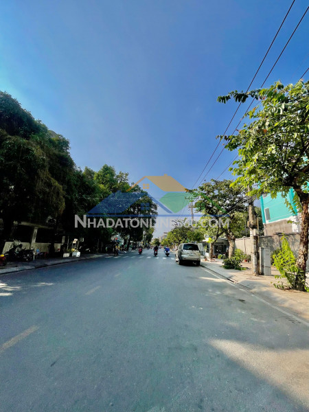 Nhà đặng thùy trâm p.13 bình thạnh – 4pn – 3 tầng – 4x15 – giá 12.x