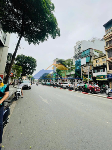 Bán nhà mặt phố tôn đức thắng, đống đa 85m2 x 3t mặt tiền 4.1m chào 35 tỷ