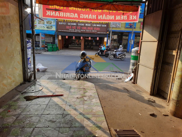 Cho thuê nhà mặt tiền đường nguyễn ảnh thủ , trung mỹ tây , vị trí kinh doanh đắc địa