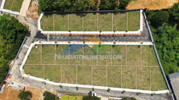 Giá chỉ 2.4 tỷ, đất đô thị hòa lạc, gần ql21 và làng đại học, diện tích 100m², mặt tiền 7m + ôtô quay đầu trong đất.