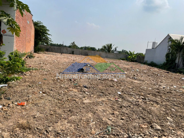 Đất chính chủ - mặt tiền đường xã đức hòa thượng, huyện đức hòa, tỉnh long an