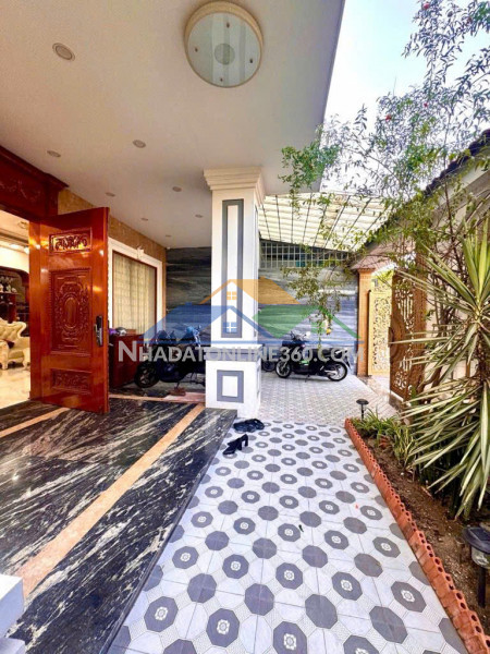 Biệt thự khu tecco - đường lề 30m - xe hơi đậu trước nhà - (10x21m) - 3 tầng - hơn 22 tỷ(tl)