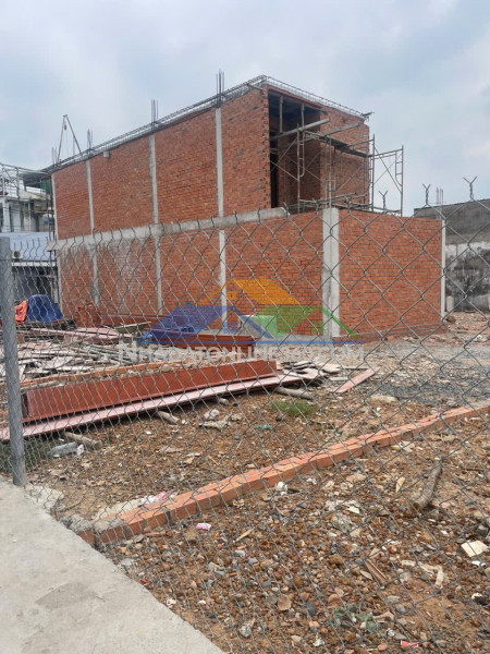 Bán đất 5x22m giá 3,75 tỷ đường nhựa thông 6m lê văn khương