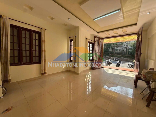 Sang nhượng mặt bằng 280m2 an bình, phường 3 đà lạt