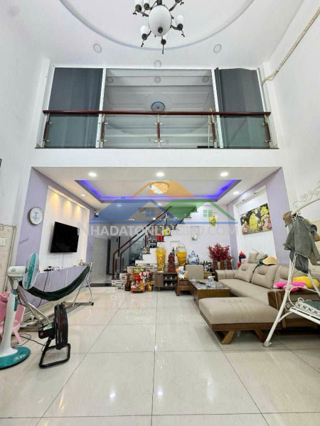 Bán nhà 1/ trịnh đình trọng, tân phú - 3 tầng - ngang 5.5m - hxh - 4pn - hơn 7.5 tỷ(tl)