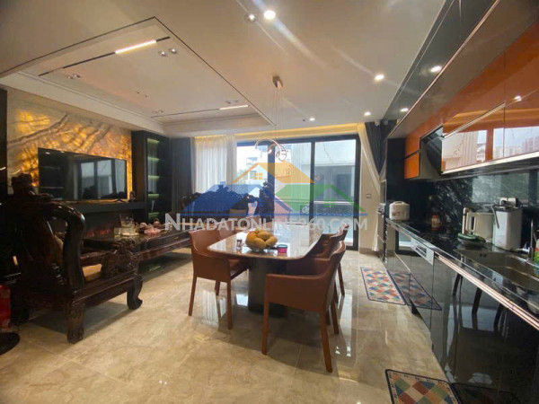 Hiếm nhà việt hưng,kd,140m,mt 5.5m,gara 3 ô tô,ô tô tránh,full...