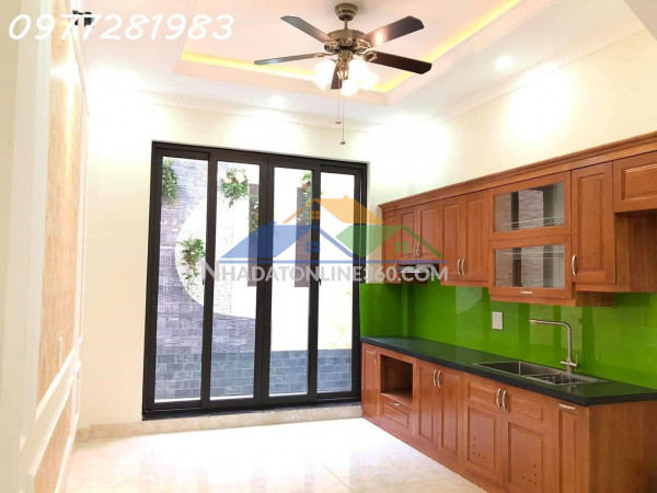 ???? nhà trạm trôi – ở ngay cực hợp lý