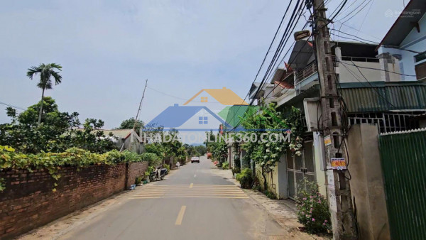 Lãi ngay khi mua 100m2 mặt tiền 6m, sổ đỏ sẵn, đối diện đại học quốc gia, trung tâm hòa lạc, chủ cắt lỗ mua lãi luôn