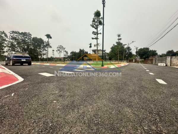 Bán gấp 110m2 full thổ cư có 2 mặt tiền gần sát các trường đại học tại hoà lạc