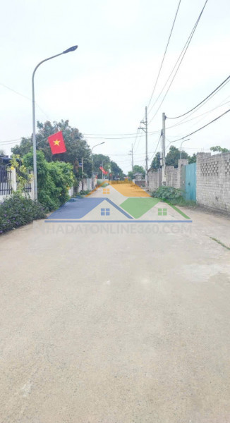 Chủ nhà ngộp cần bán đất nền hòa lạc ngay hồ sinh thái đường 8m ô tô tránh.