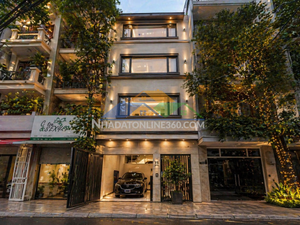 Bán nhà khu vĩnh phúc, phân lô ô tô tránh, vào nhà, chỉ 21 tỷ