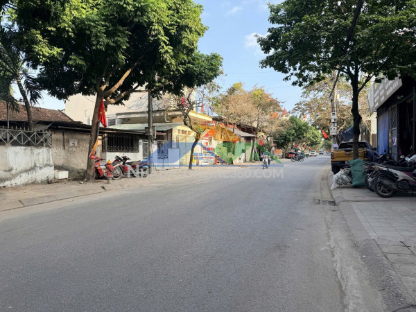 Bằng liệt- hoàng mai – 54m² – 4t – lô góc 3 thoáng – hiếm