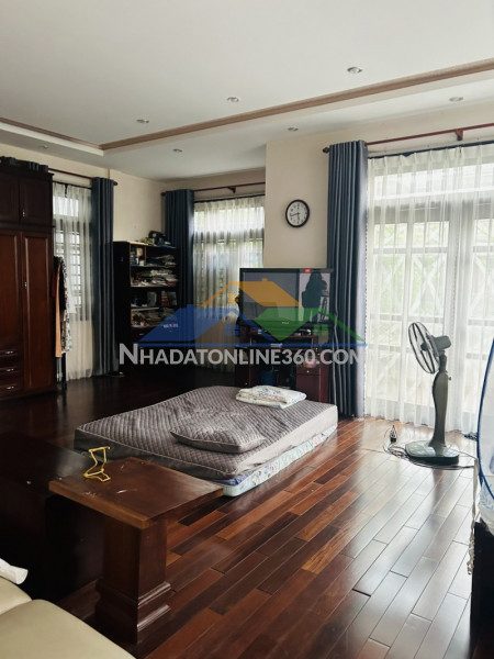 ♥ biệt thự sân vườn, sát thăng long 260m2, ngang 13m, 3 tầng xịn sò, 17.5 tỷ