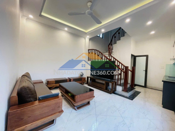 ???? hiếm! 32m² – 5 tầng – gần chợ đồng dinh – giá cực mềm!