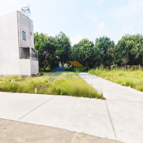 Lô góc 2 mặt tiền đường  tt p. bảo vinh, đn  chỉ 218tr/m