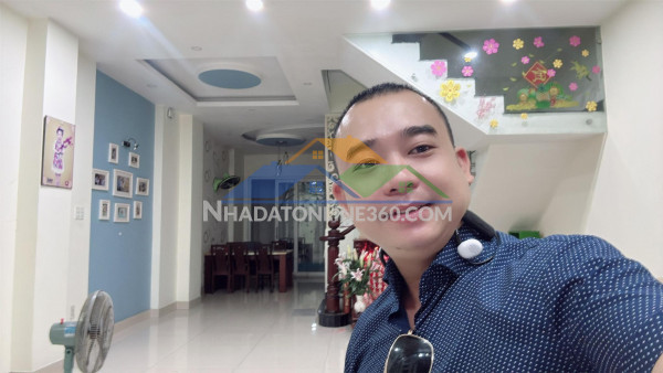 Ngộp bank gấp bán, dt 113m2, 3 tầng, hxh 8m, chính chủ