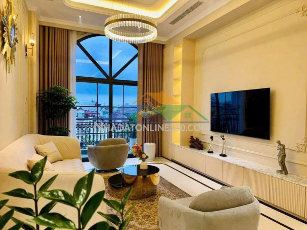 Hiếmtư đình!105m,mt 6.5m,sát mặt phố,ô tô tránh,kd,giá đầu tư nhỉnh 25 tỷ