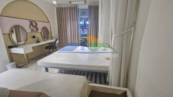 Cho thuê nhà nguyên căn hoặc bán nhà 3 tầng mặt đường nguyễn...