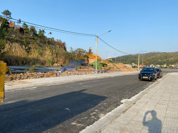 Bán nhà 3 tầng – vị trí đẹp phố phan kế bính, cam đường,...