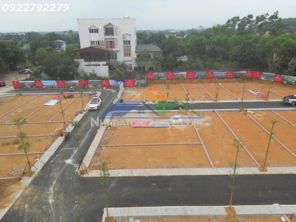 Hiếm có, lô đất 100m sổ đỏ f0, giá gốc, view hồ, gần đhqg, fpt