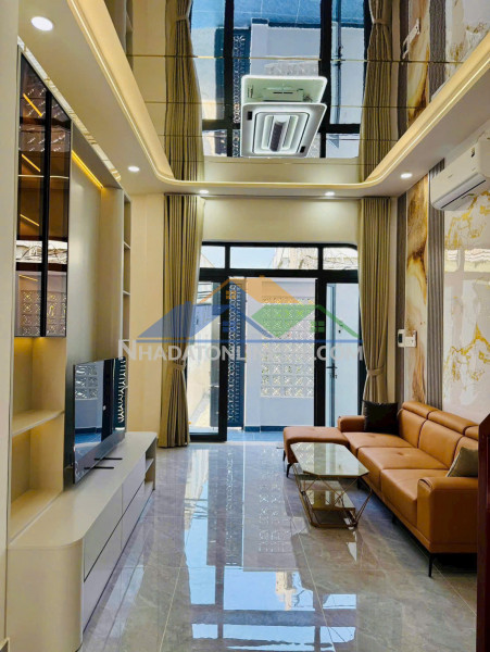 Nhà mới xây 100% -ngang 6.4m- 4 tầng- chỉ 6 tỷ 490