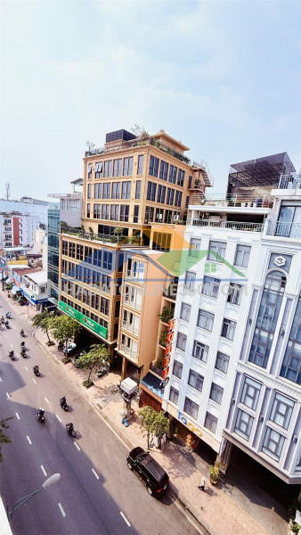 Chdv gần sân bay, 7 tầng thang máy, pccc đầy đủ, dòng tiền ổn định