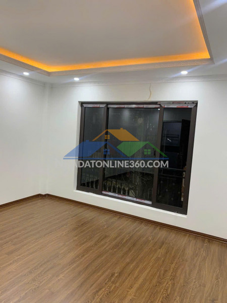 Chính chủ bán nhà 6 tầng giải phóng – linh đàm