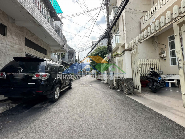 Bán đất tặng biệt thự cấp 3 - chính chủ 1 đời - hxt -...