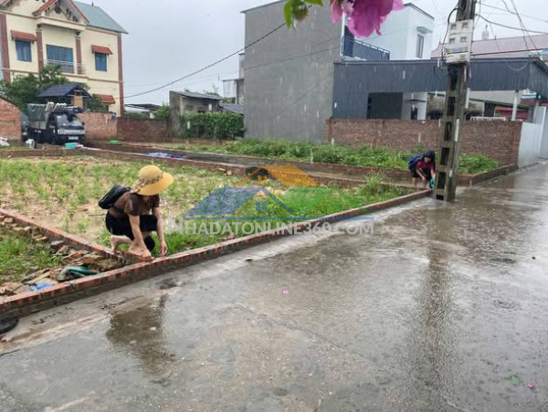 Thửa đất chỉ 3.x tỷ, 100m2, mt6.7m, lô góc, ô tô chạy vòng quanh, bắc thượng, sóc sơn.