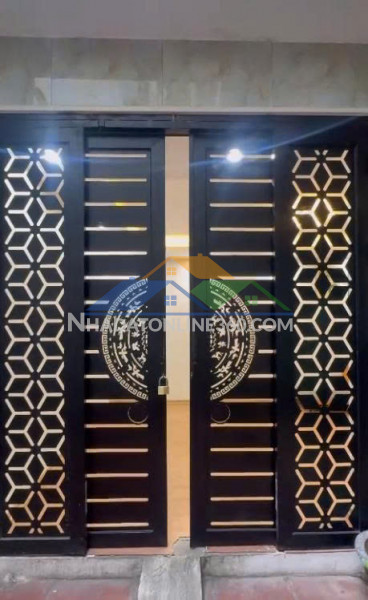 Cho thuê nhà ngõ văn hương, 40m² x 3 tầng, 3 ngủ, 13 triệu ở tối đa 6 người