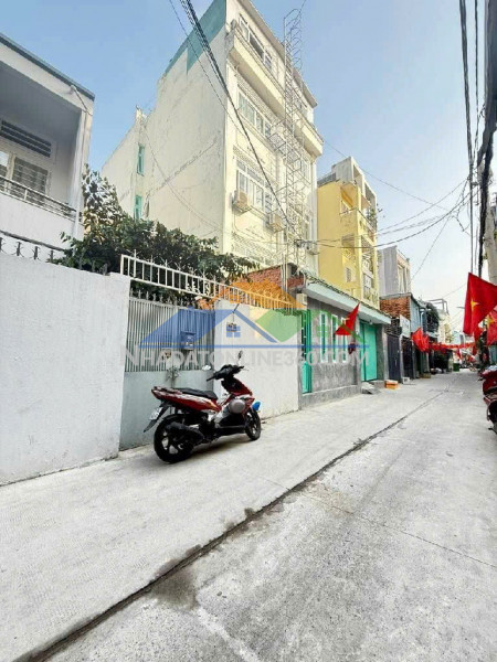 Nhà 4 tầng hẻm 803 huỳnh tấn phát – ô tô đỗ cửa, có sẵn dòng tiền