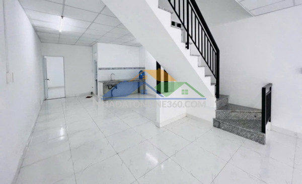 Bán nhà đường số 11, phường trường thọ, thủ đức, tp hcm. dt 97m2, 2 tầng, 4pn. giá 5.9 tỷ, sđ. 0933125879