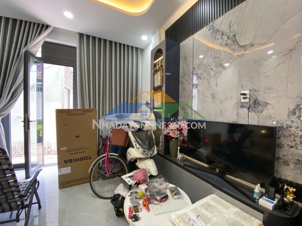 Chủ dị ứng với bụi bẩn nên 2 tầng còn mới tinh - ngay học viện cán bộ - chu văn an - bình thạnh - ????chỉ 6.x tỷ xíu