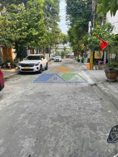 Bán nhà xuân thủy - 45m2 , mặt ngõ thông kinh doanh, lô góc, oto qua nhà