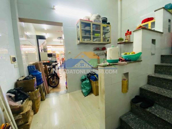 Bán nhà thuộc  khu kinh doanh trung tâm, phường13 cũ, quận 5, tp hcm.