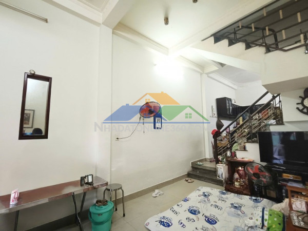 Nhà mặt tiền hải châu 44m2, đường 10.5m, 3 tầng, giá 7.4 tỷ kinh doanh tốt