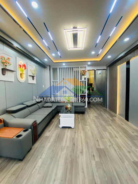 Chú minh cần bán căn nhà hẻm huỳnh tấn phát mới ởi, nhà 3 tầng, giá 6.35 tỷ