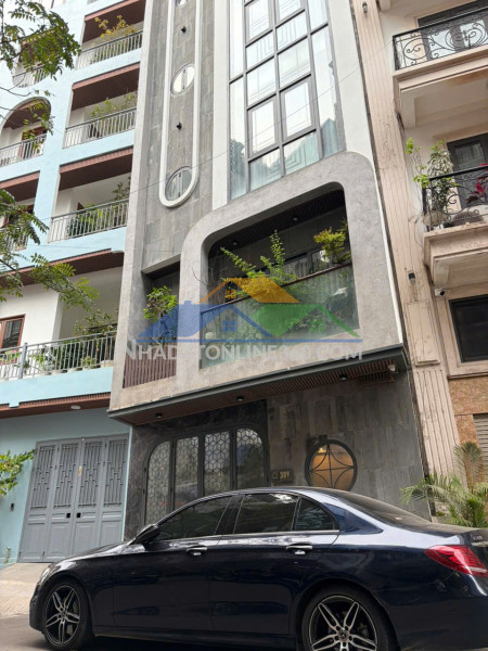 Bán nhà lạc long quân, phân lô ô tô vào nhà, 6 tầng thang máy, chỉ 20 tỷ